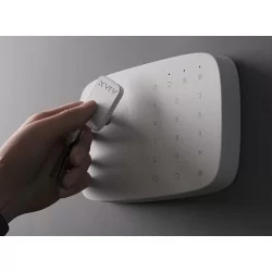 Ajax KeyPad Combi Clavier tactile sans fil avec sirène, cartes et commandes cryptées